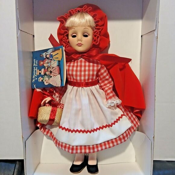 Vintage Effanbee Doll. 1178 Little Red Riding Hood. - Picture 1 of 3